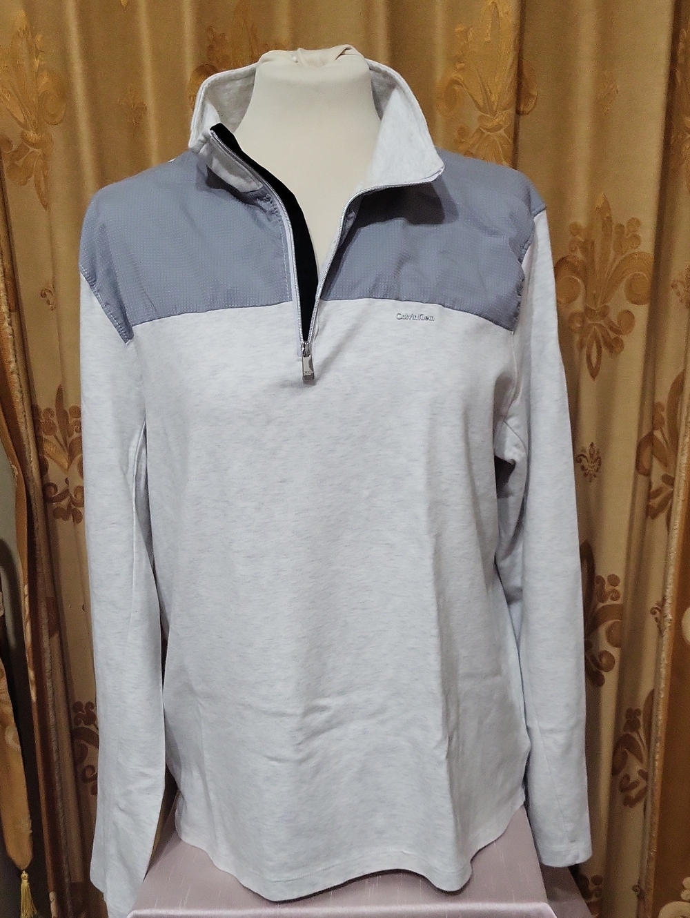 Calvin Klein Light Gray Quarter-Zip Pullover Sweater